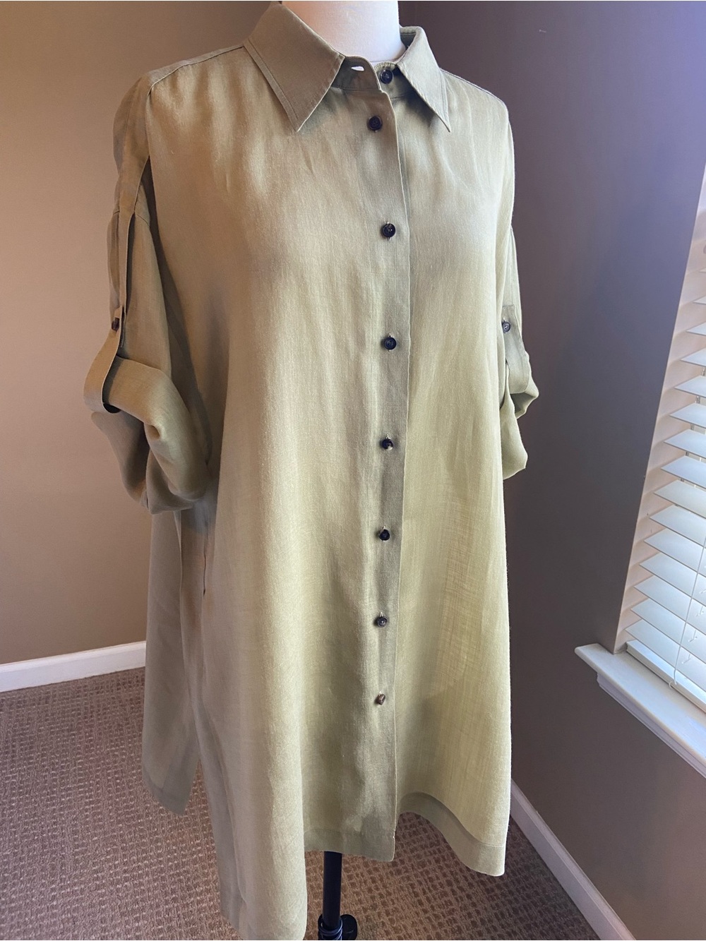 Lafayette 148 New York Tab Sleeve Side‎ Slit Shirt, Minimalist Lagenlook Modern
